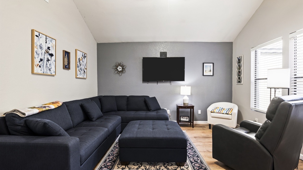 Photo of Livingroom in East Morningside