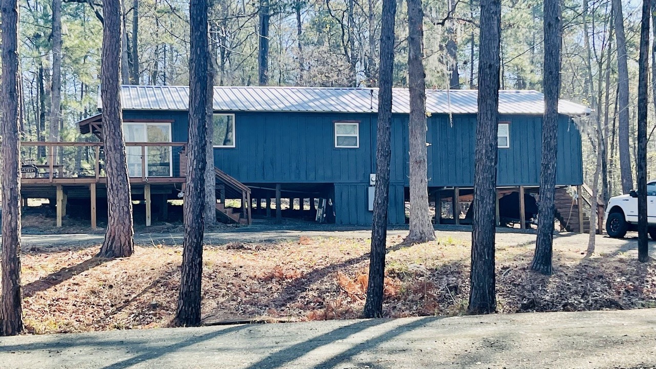 Photo of Outdoor in Broaddus