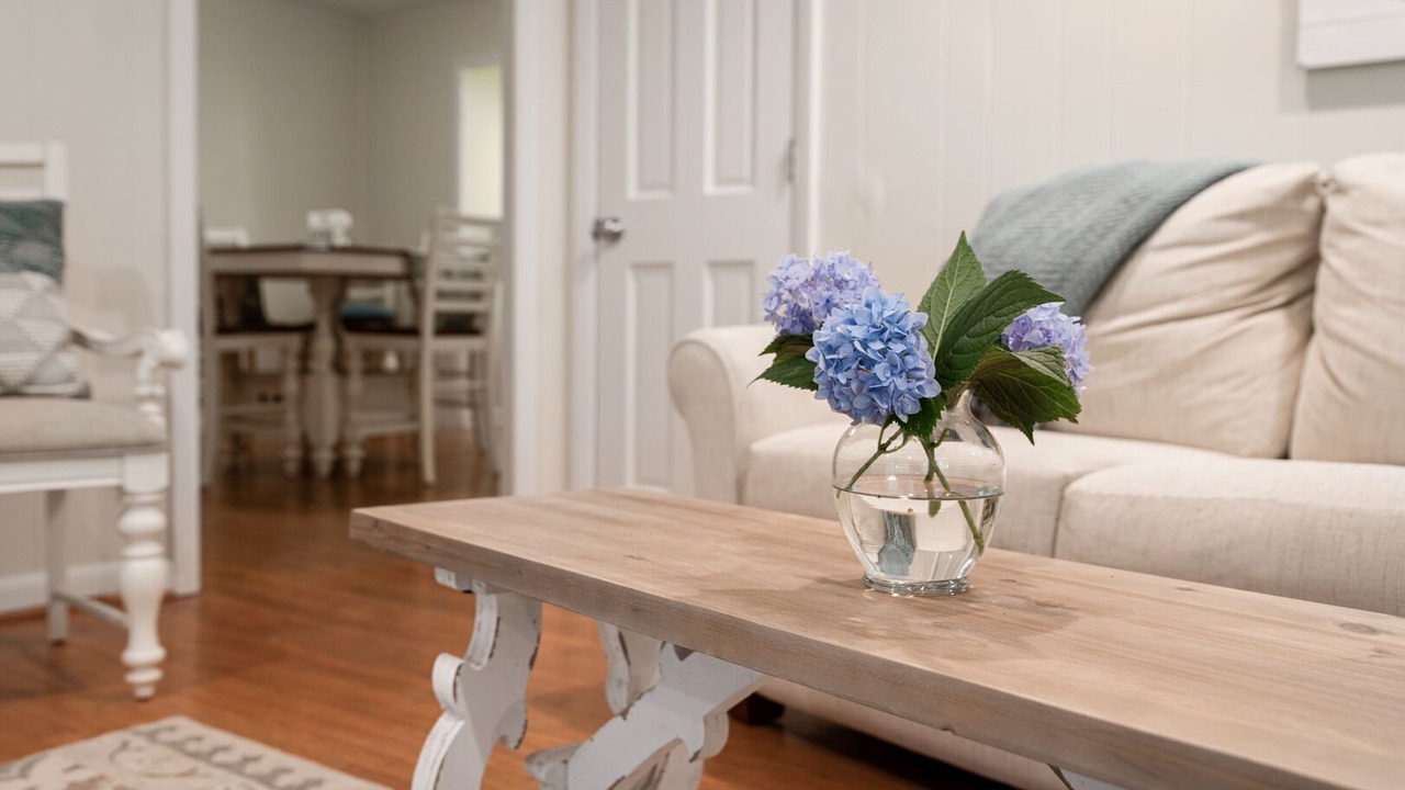 Photo of Livingroom in Cobham