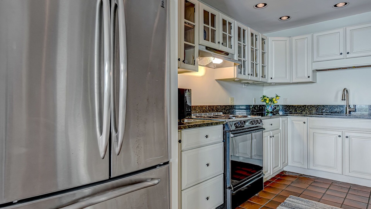 Photo of Kitchen in Historic District - North