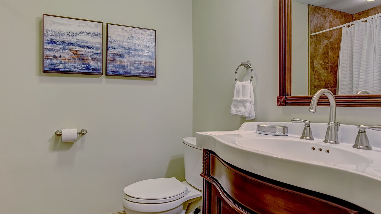 Photo of Bathroom in Historic District - North