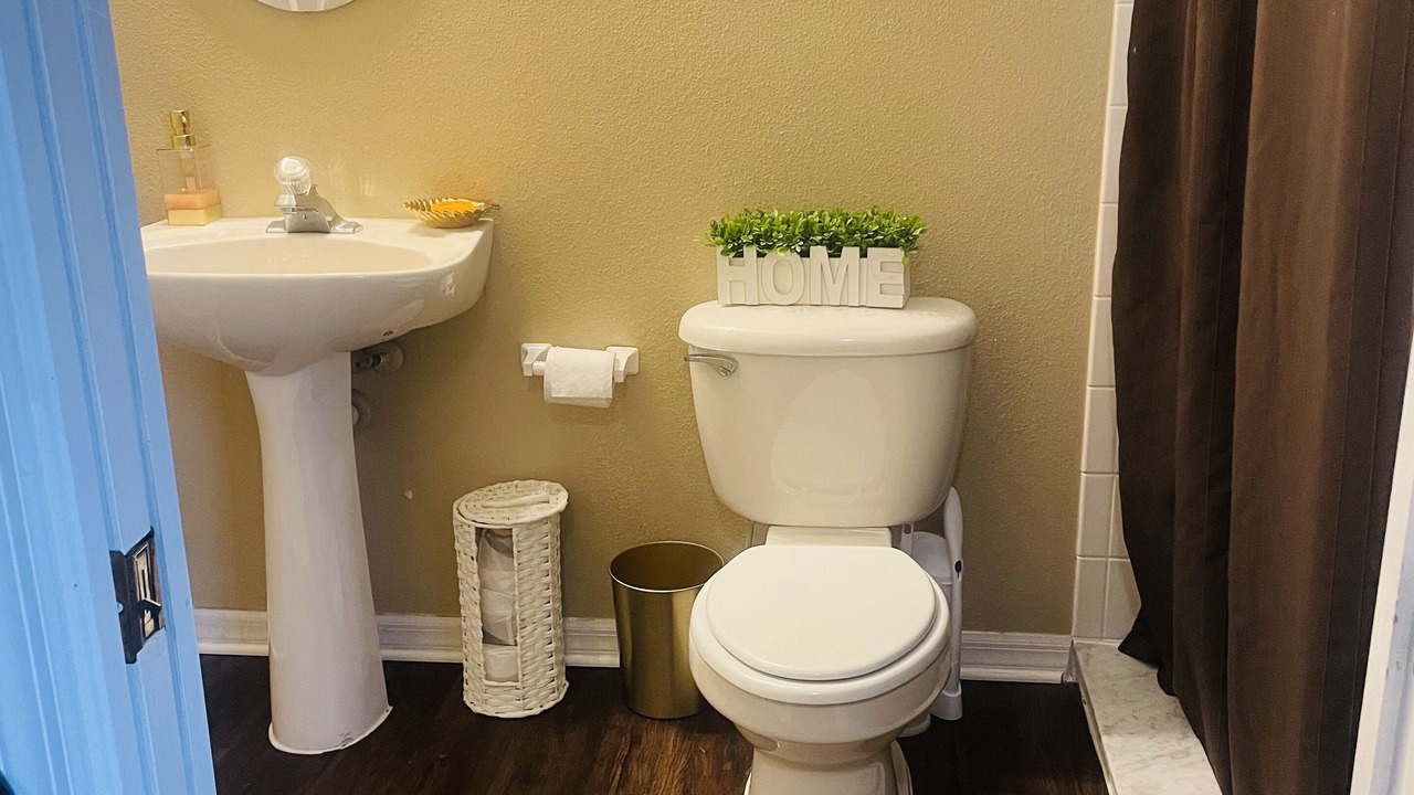 Photo of Bathroom in Vista East