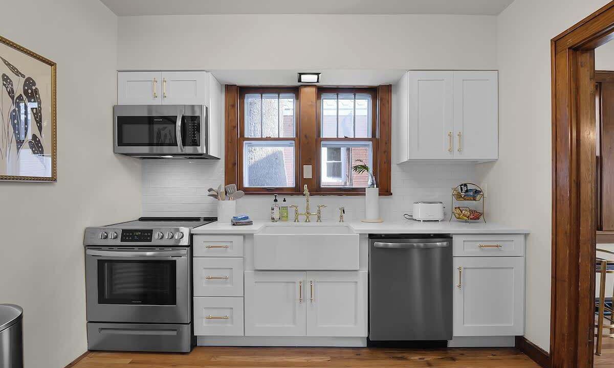 Photo of Kitchen in St. Charles Historic District