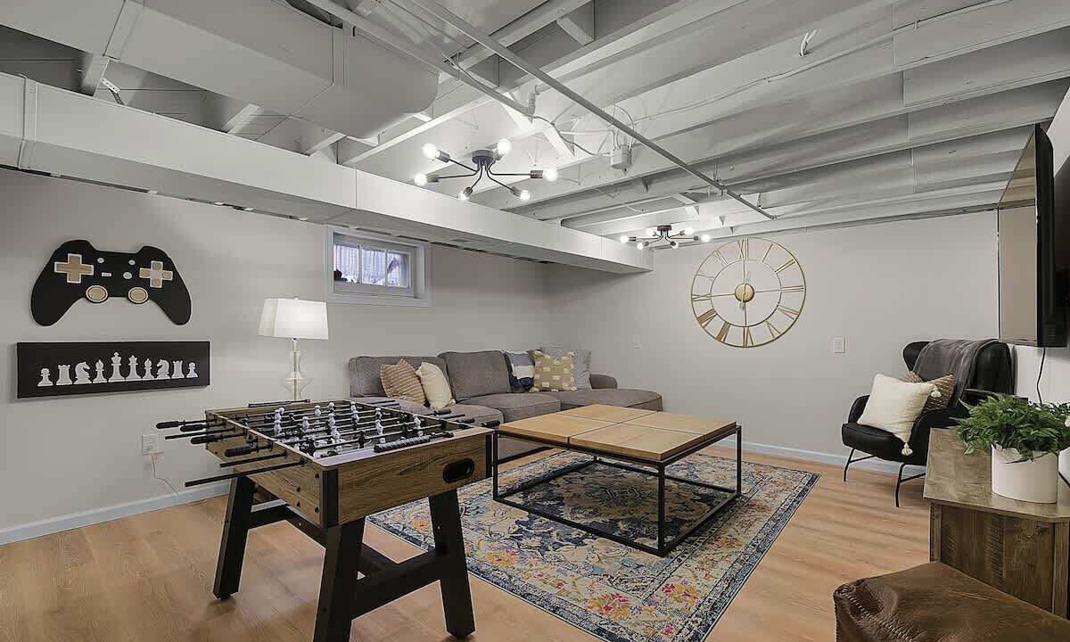 Photo of Livingroom in St. Charles Historic District