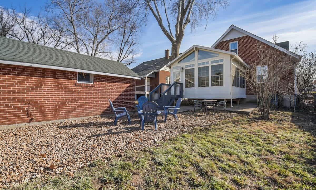 Photo of Outdoor in St. Charles Historic District