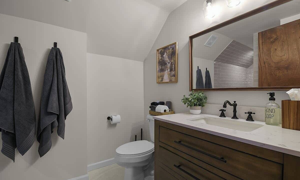 Photo of Bathroom in St. Charles Historic District
