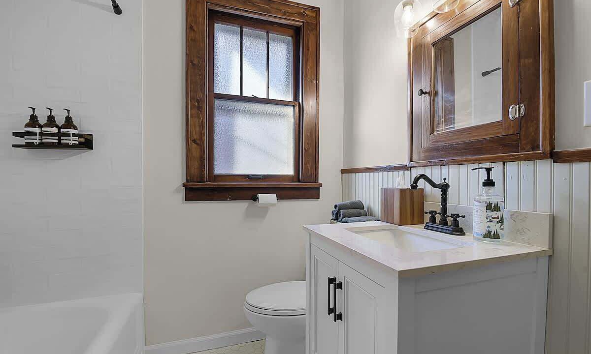 Photo of Bathroom in St. Charles Historic District