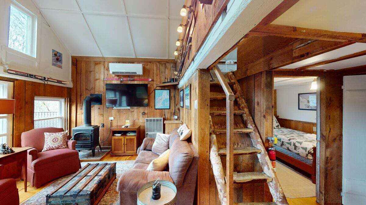 Photo of Livingroom in Chittenden