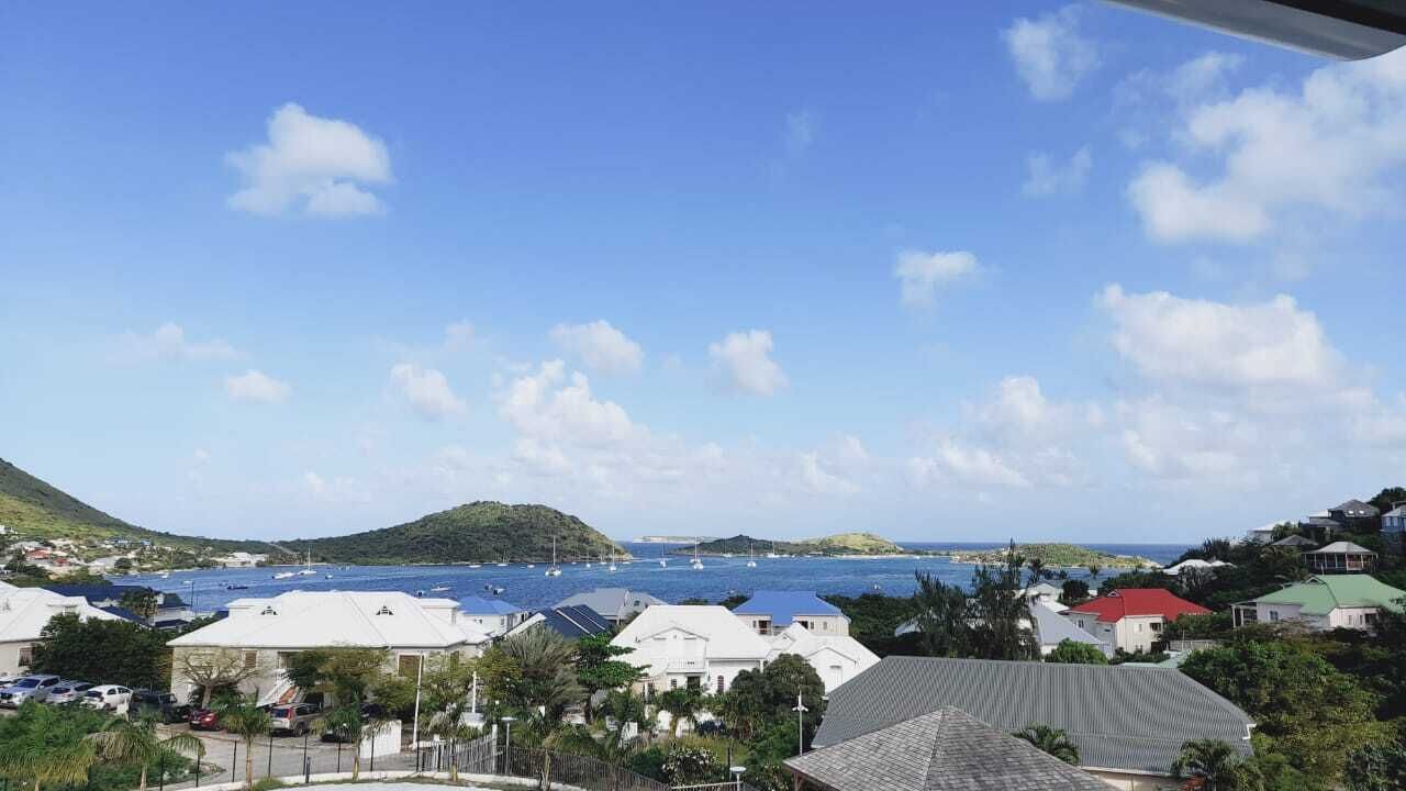 Photo of Others in Cul de Sac