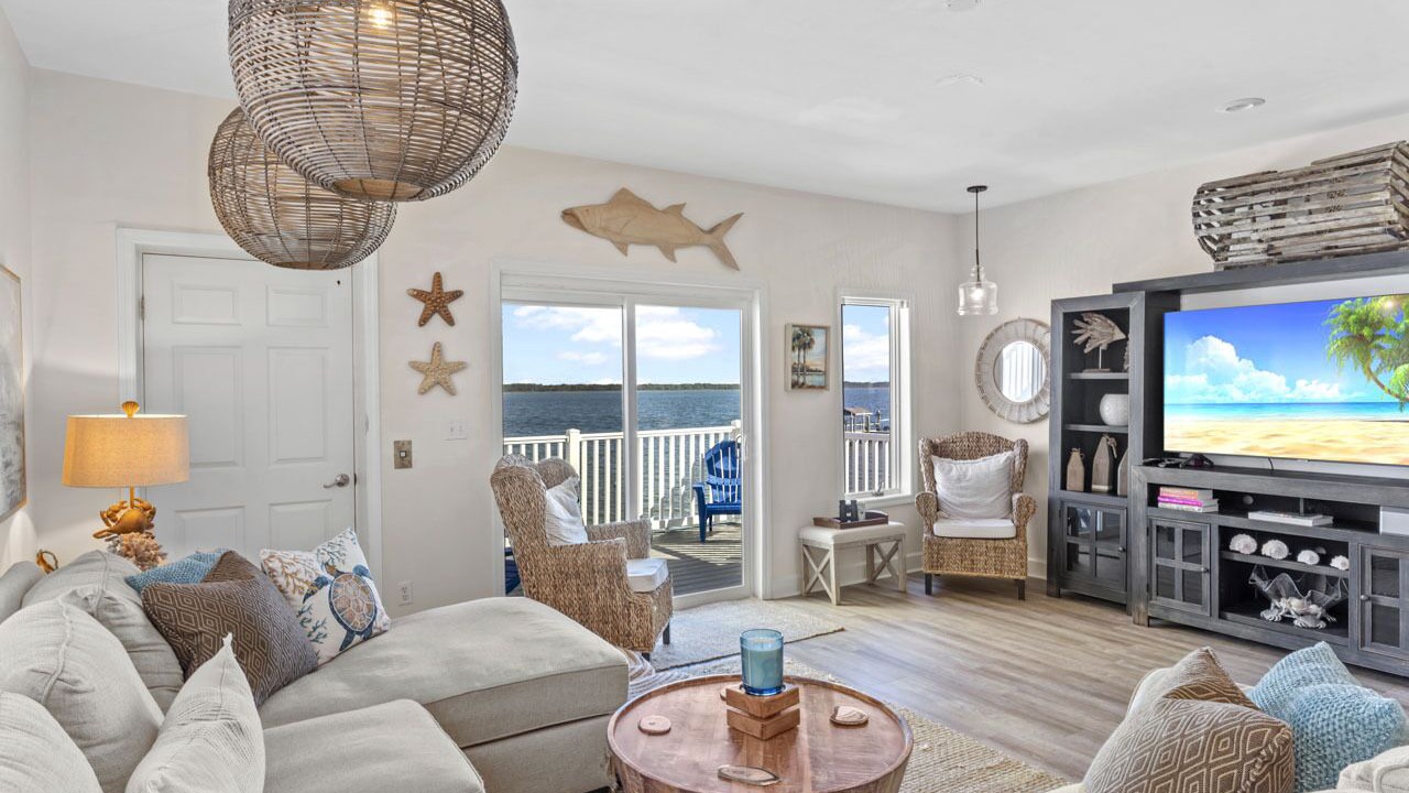 Photo of Livingroom in Alligator Point