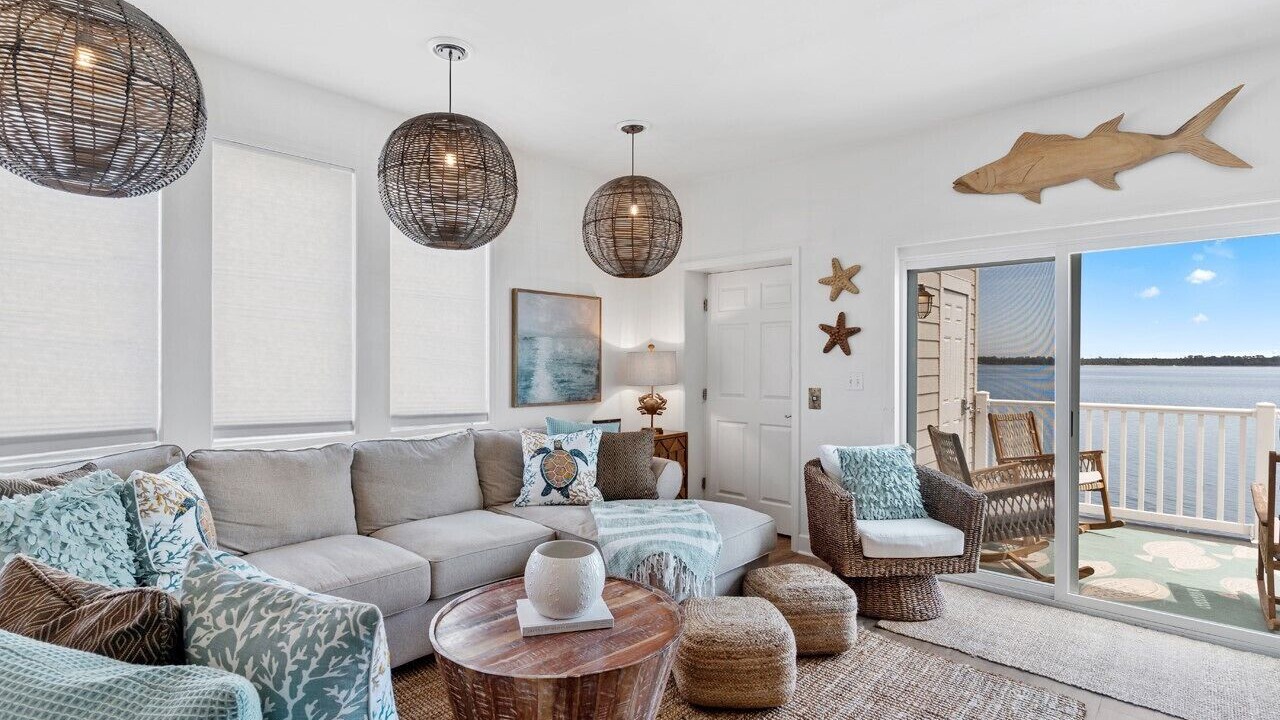Photo of Livingroom in Alligator Point