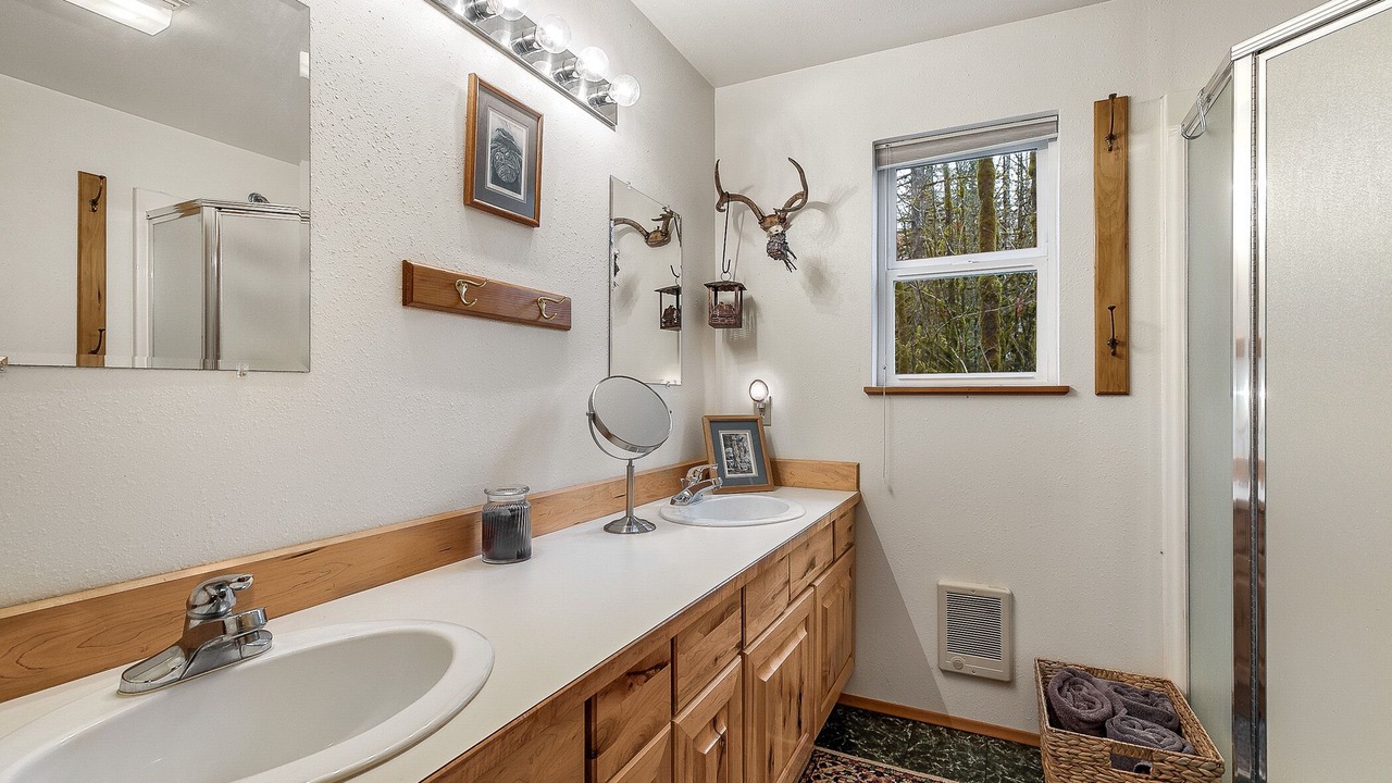 Photo of Bathroom in Baring