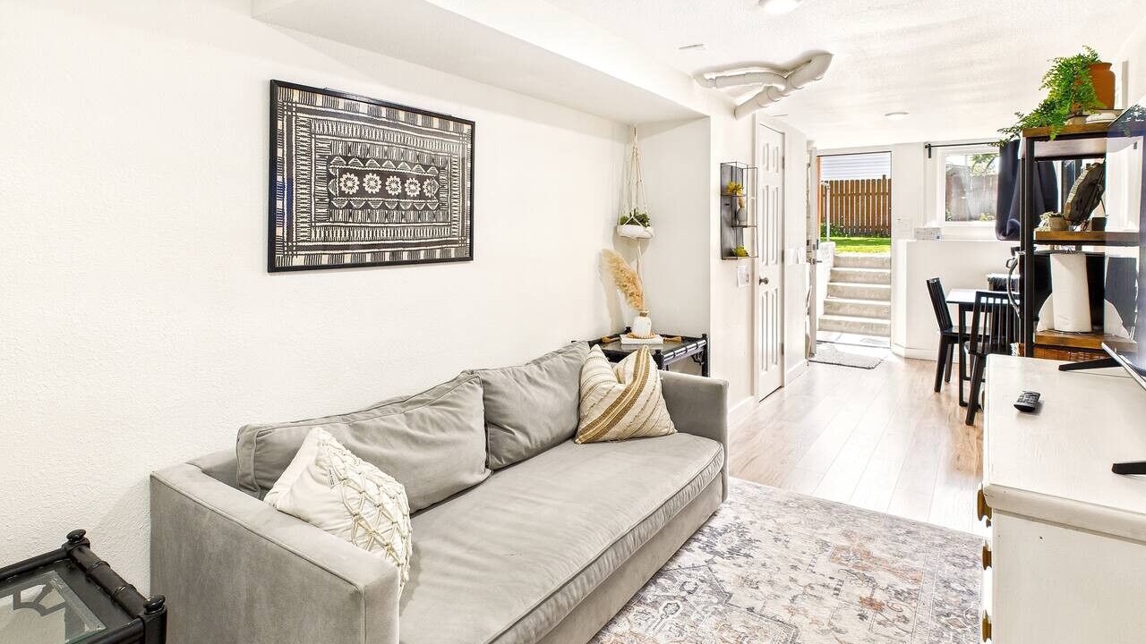 Photo of Livingroom in Albany