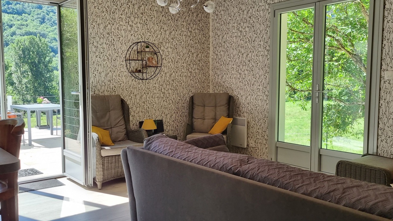 Photo of Livingroom in Larcat
