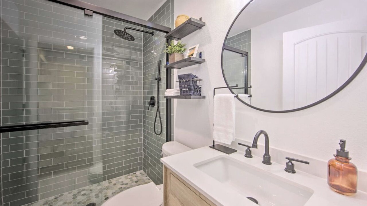 Photo of Bathroom in Henderson County