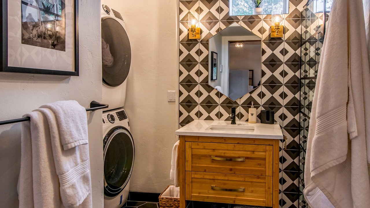 Photo of Bathroom in South Hills