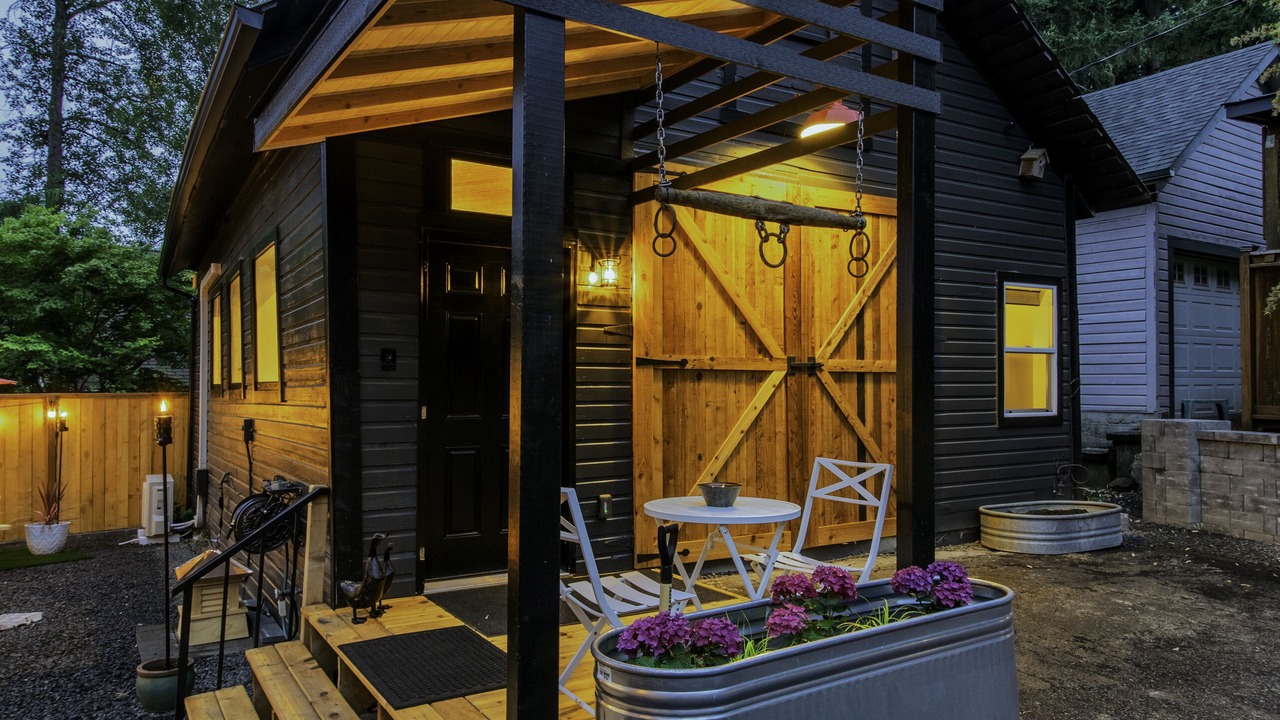 Photo of Patio Balcony in South Hills