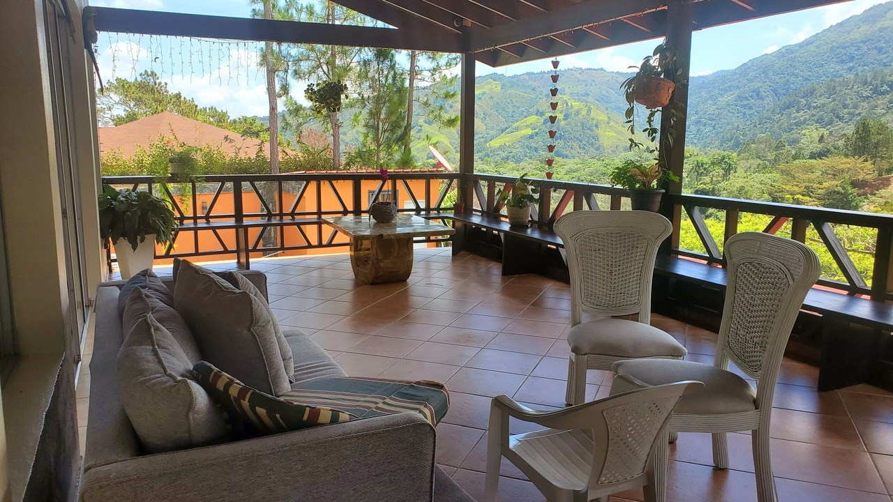 Photo of Patio Balcony in La Vega Province