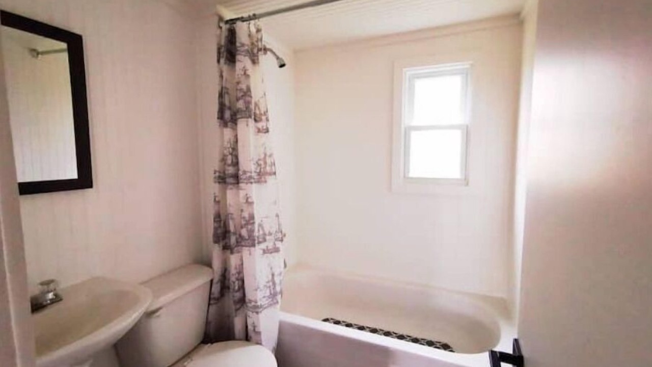 Photo of Bathroom in Terra Nova