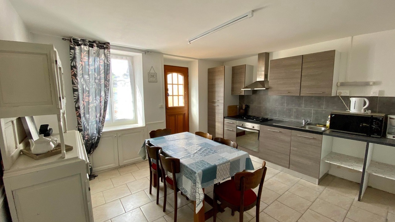 Photo of Kitchen in Sainte-Scolasse-sur-Sarthe