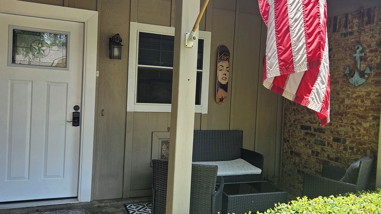 Photo of Patio Balcony in Plano