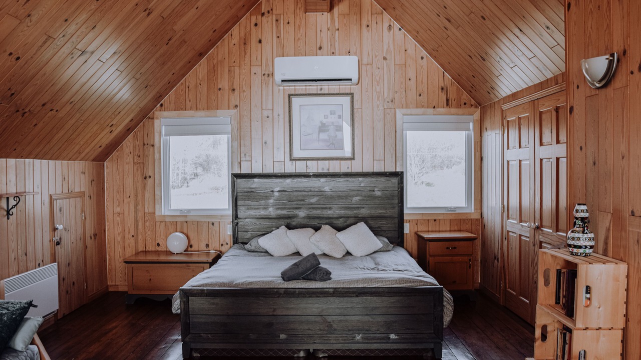 Photo of Bedroom in Mandeville