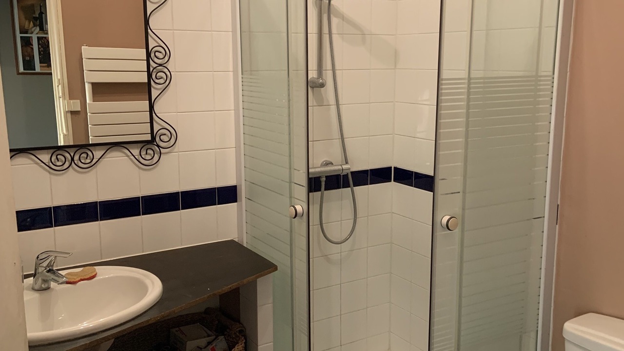 Photo of Bathroom in Leuglay