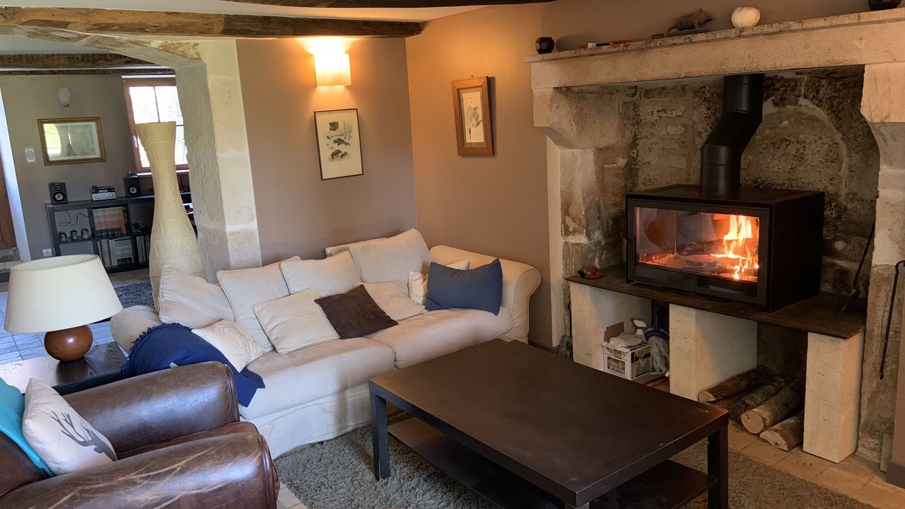Photo of Livingroom in Leuglay