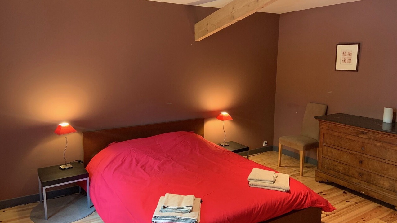 Photo of Bedroom in Leuglay