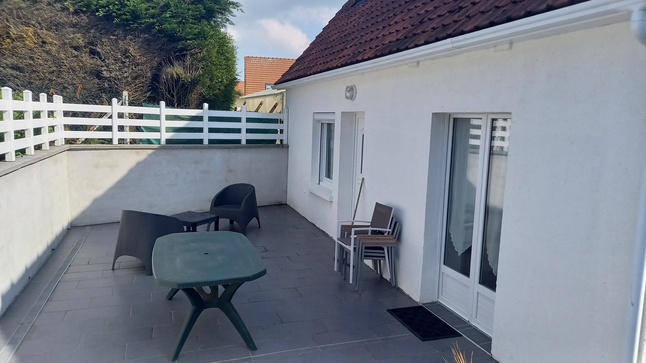 Photo of Patio Balcony in Saint-Martin-en-Campagne
