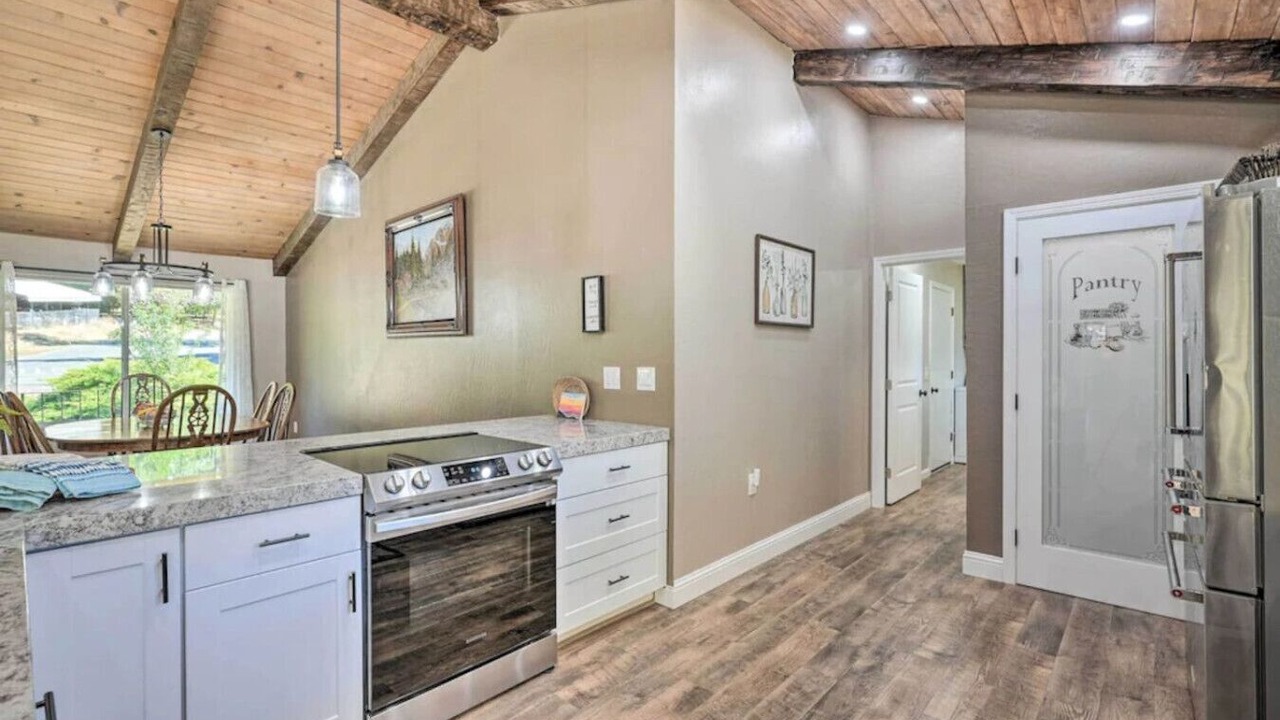 Photo of Kitchen in Glencoe