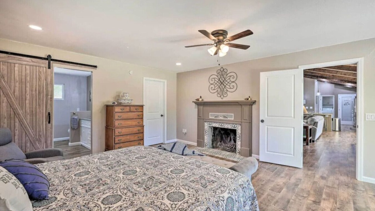 Photo of Bedroom in Glencoe