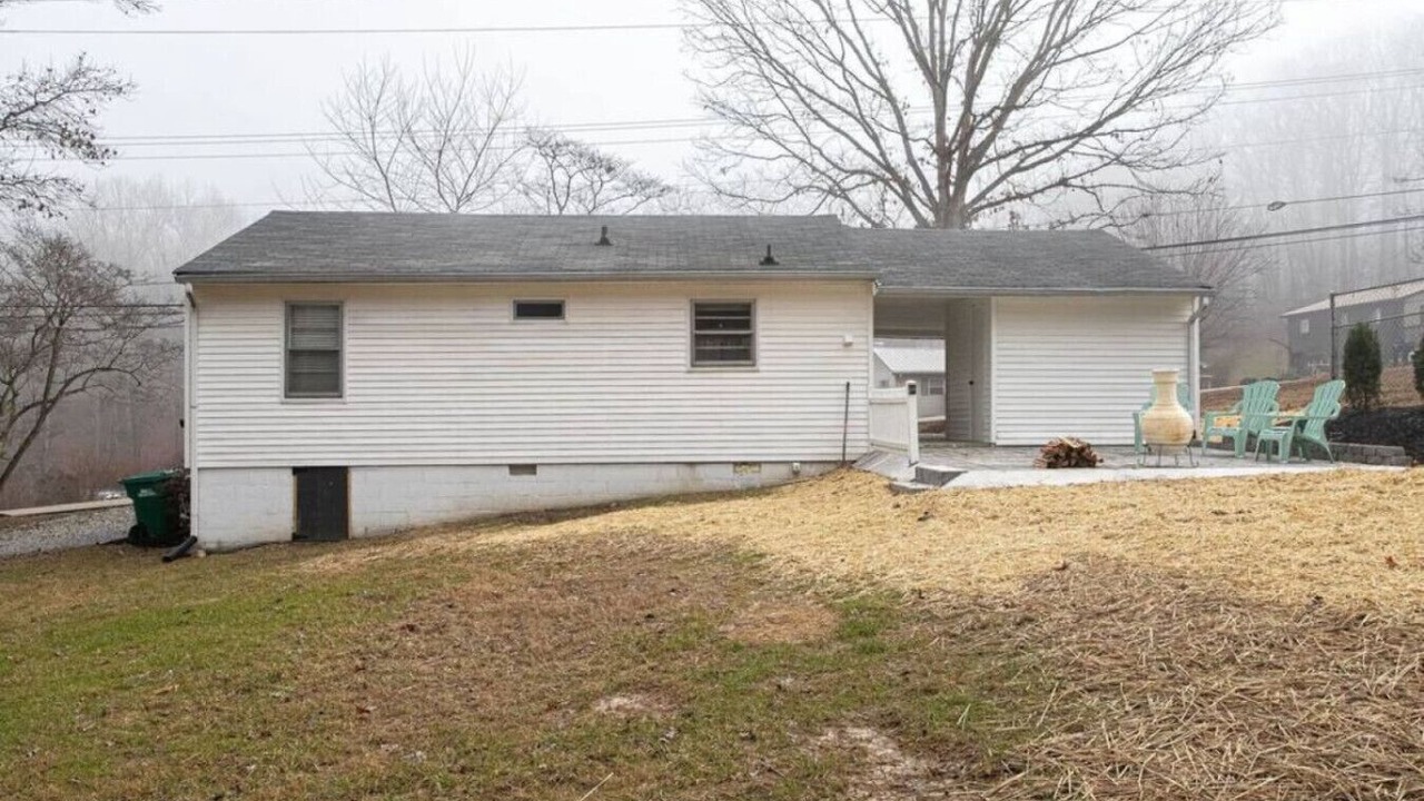 Photo of Outdoor in Ashley Oaks