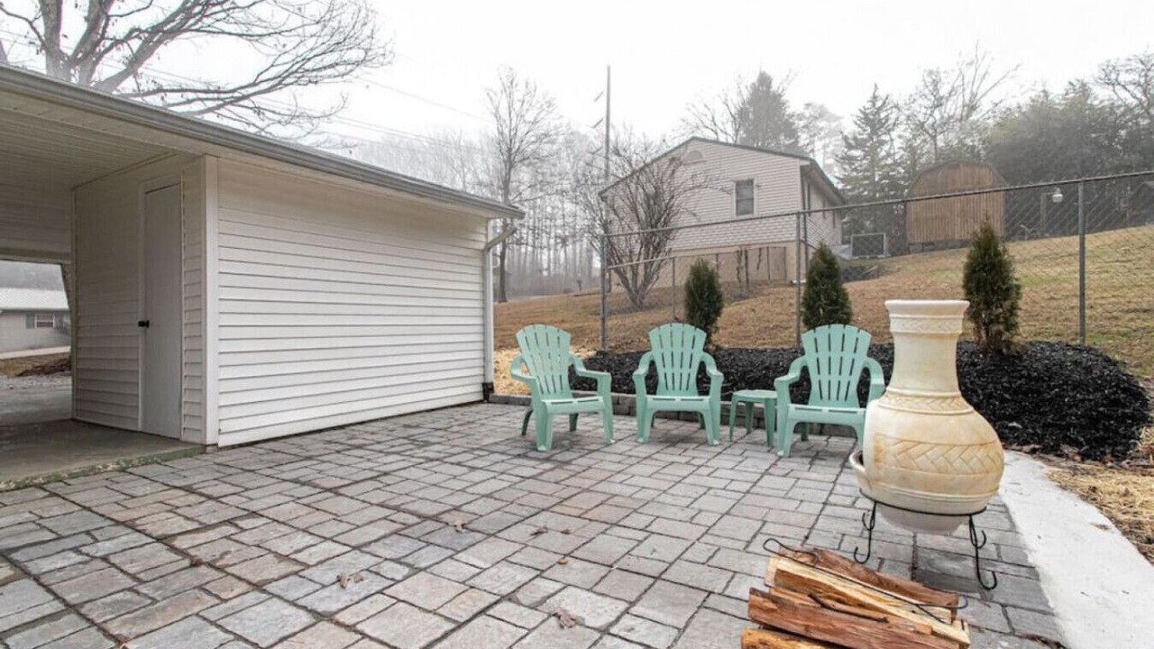Photo of Patio Balcony in Ashley Oaks