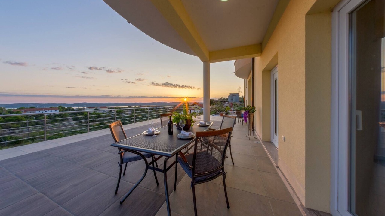 Photo of Patio Balcony in Bicine
