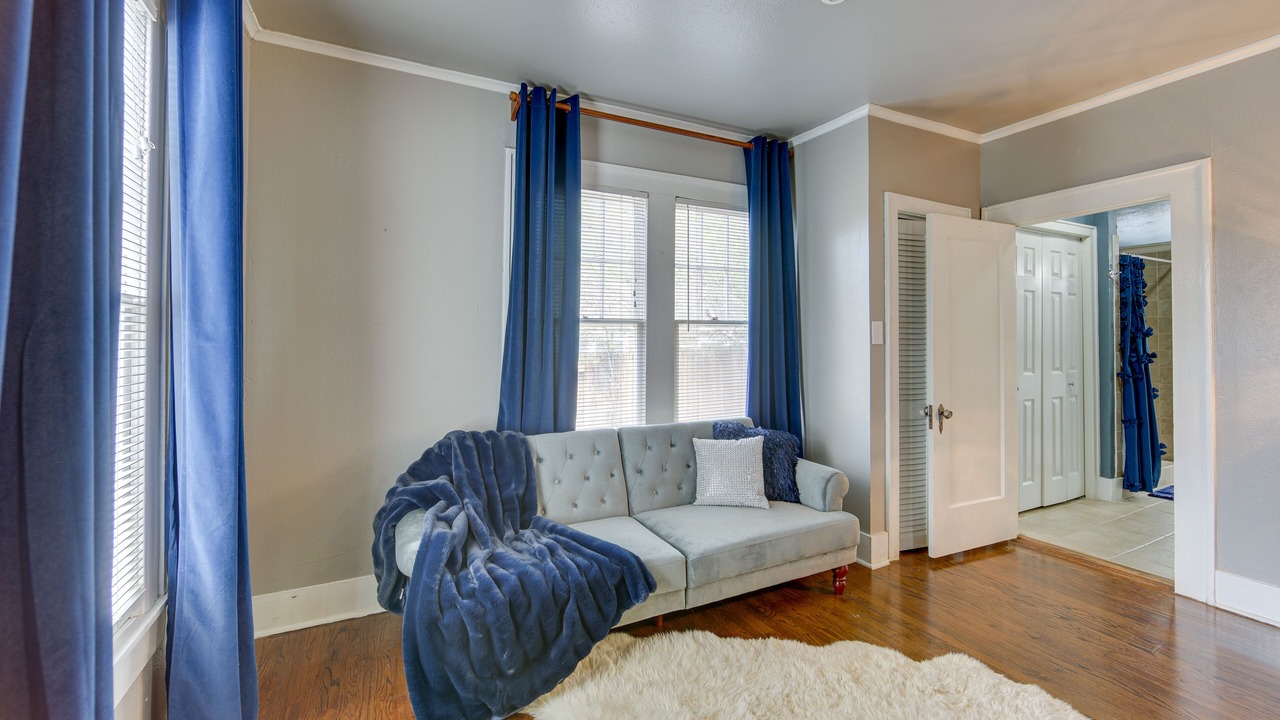 Photo of Livingroom in Tyler