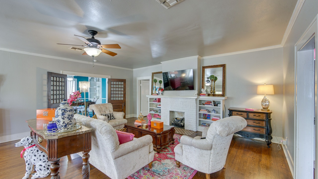 Photo of Livingroom in Tyler