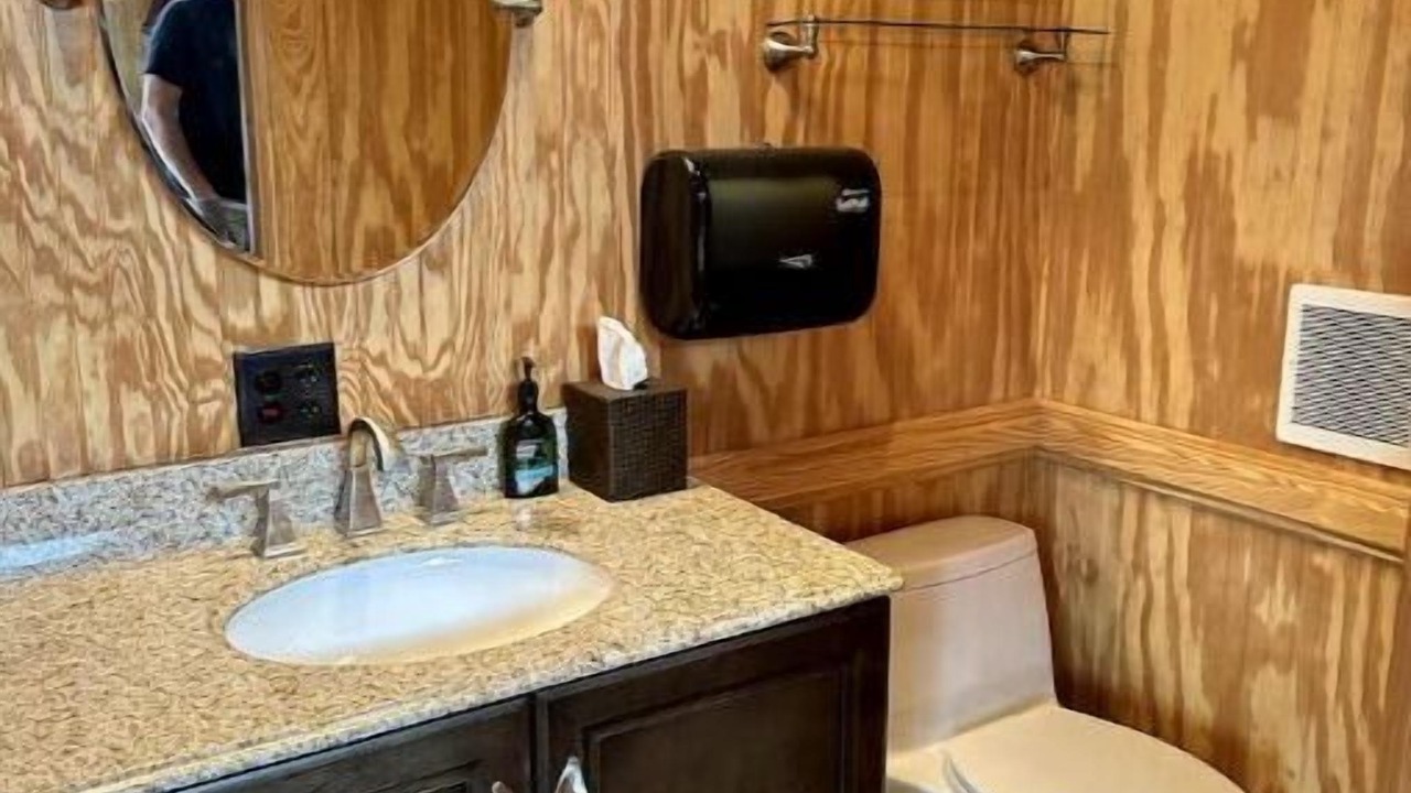 Photo of Bathroom in Quinlan