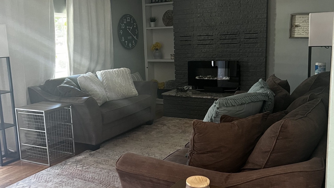 Photo of Livingroom in Southeast Eugene