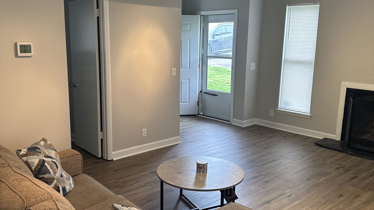 Photo of Livingroom in Hillwood