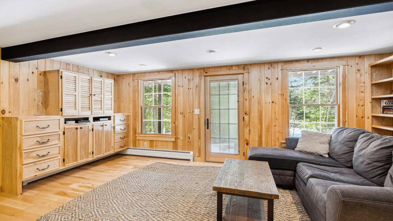 Photo of Livingroom in West Hartford