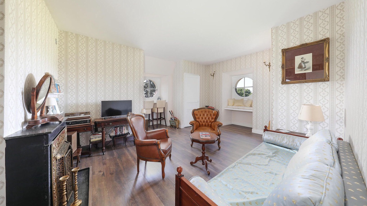 Photo of Bedroom in Ocquerre