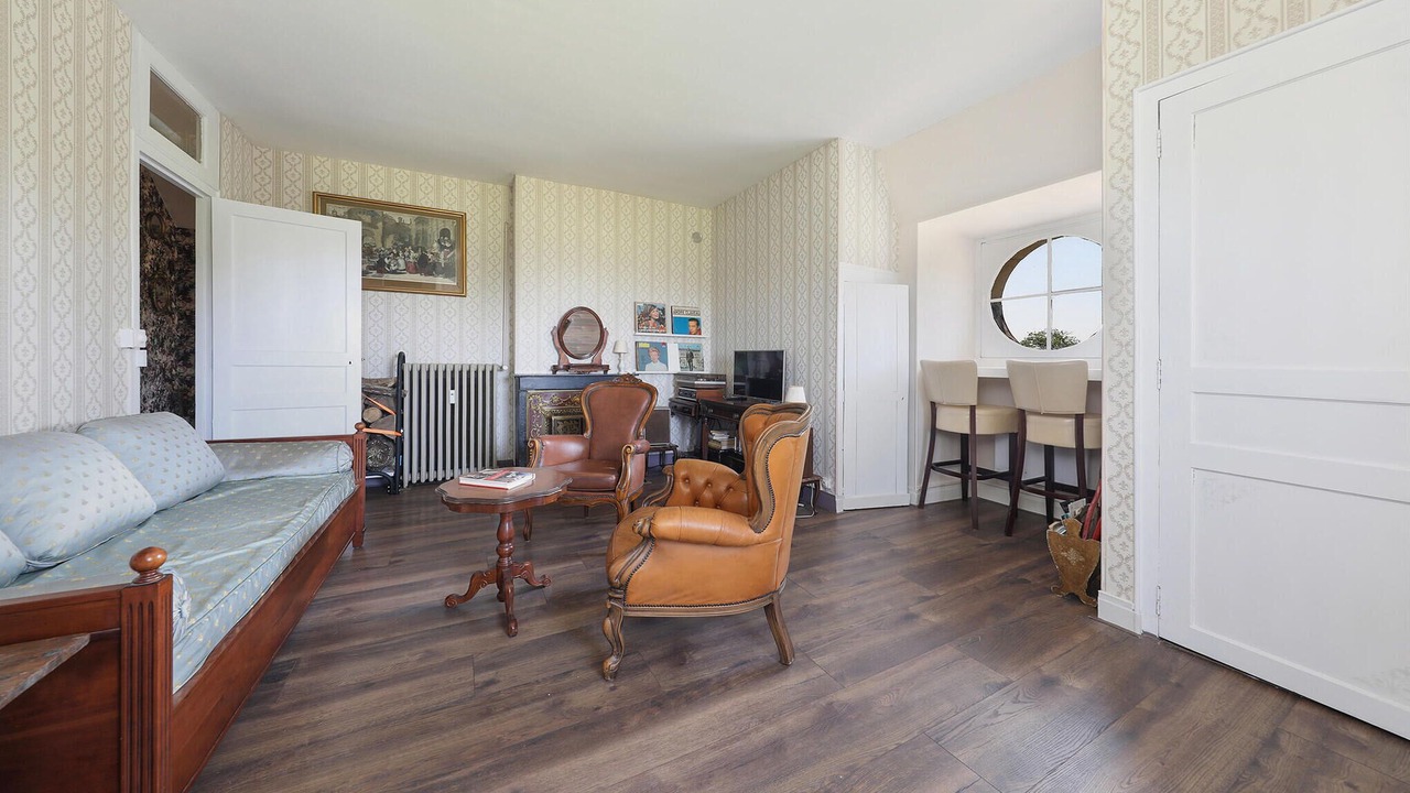Photo of Bedroom in Ocquerre