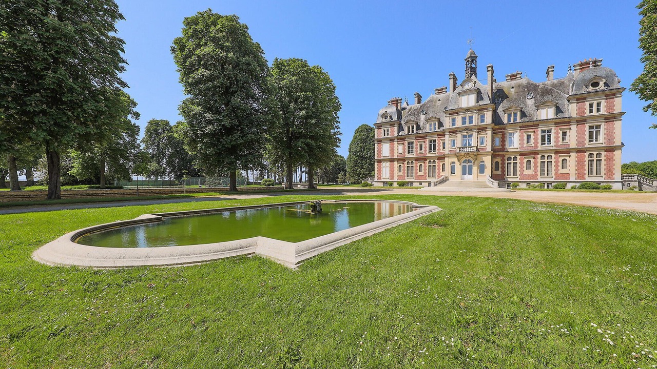 Photo of Others in Ocquerre