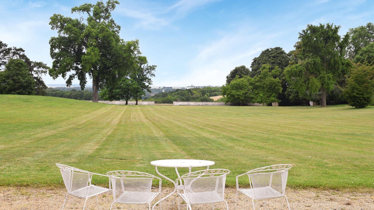 Photo of Others in Ocquerre