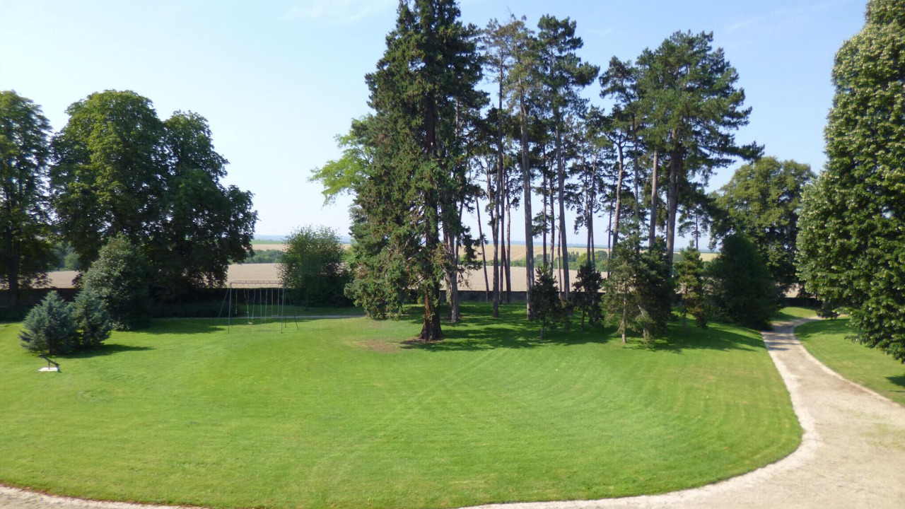 Photo of Others in Ocquerre