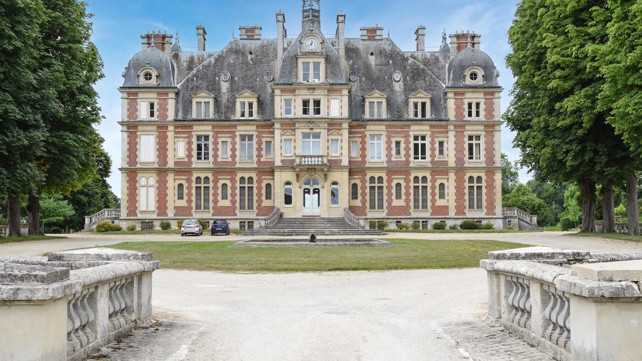 Photo of Others in Ocquerre