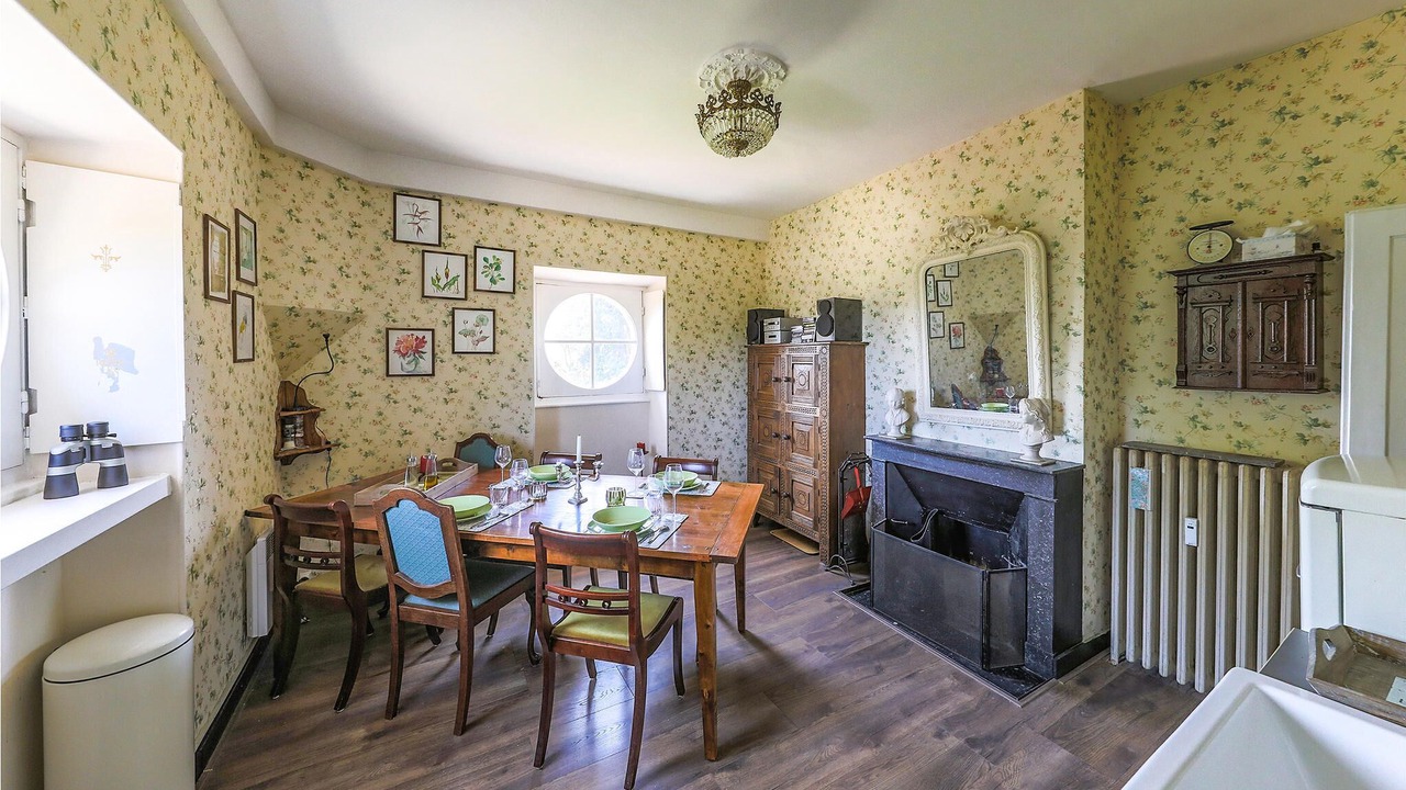 Photo of Others in Ocquerre