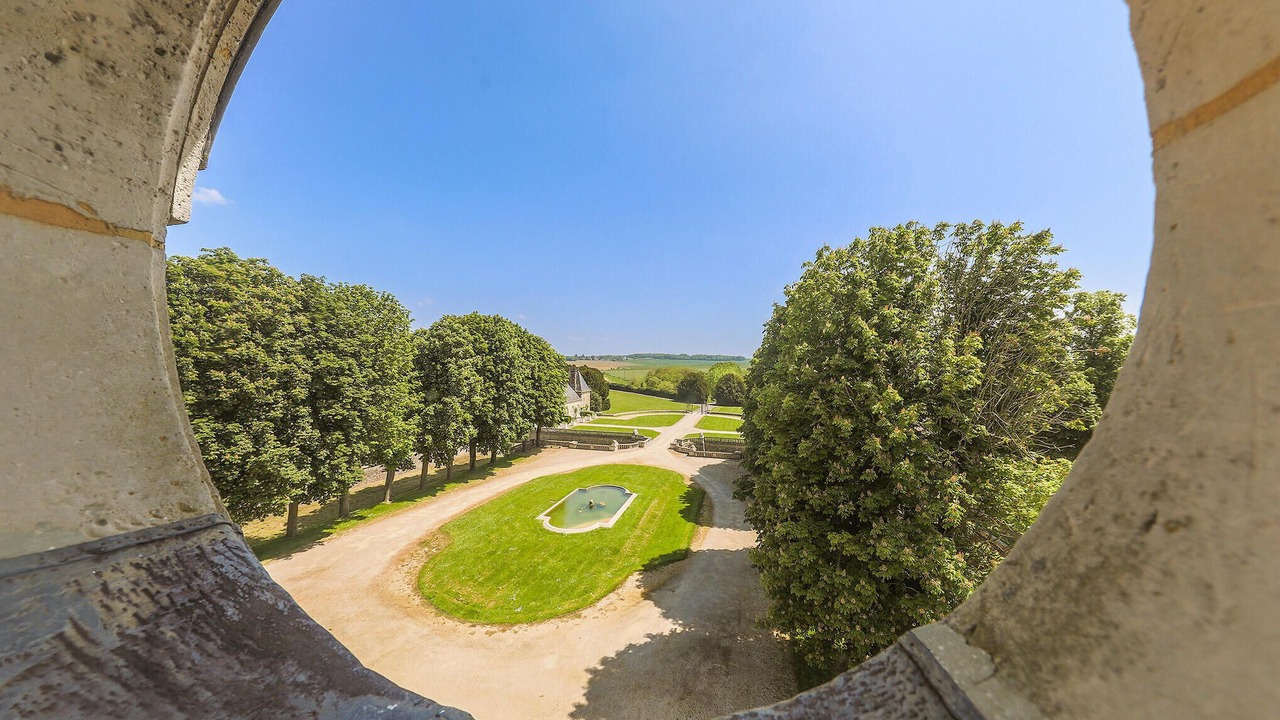 Photo of Bedroom in Ocquerre