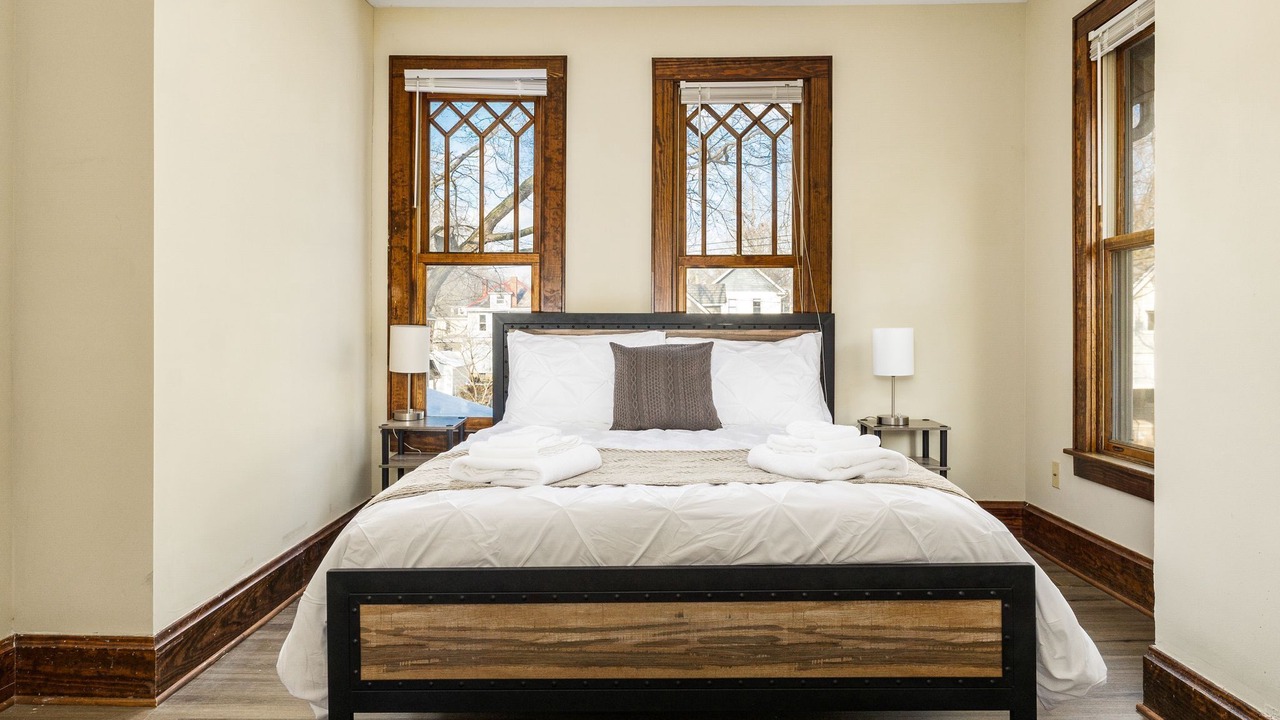 Photo of Bedroom in Old North Columbus